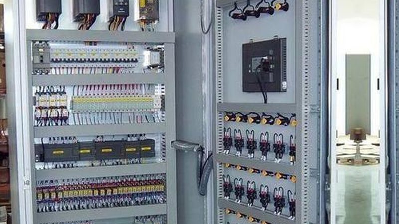 电机维修报价单生成器主要基于以下原理：